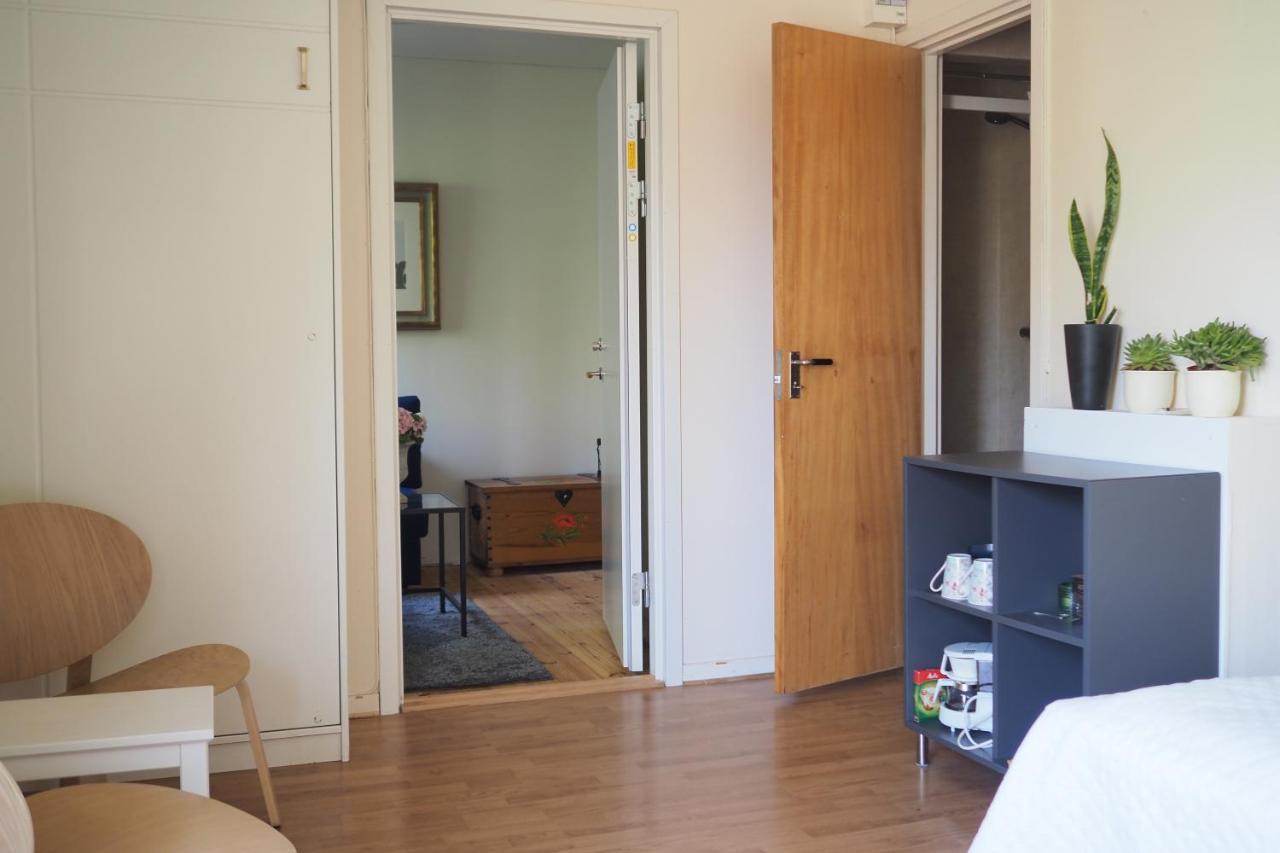 Brukshotellet Oeland - Vandrarhem Degerhamn ภายนอก รูปภาพ